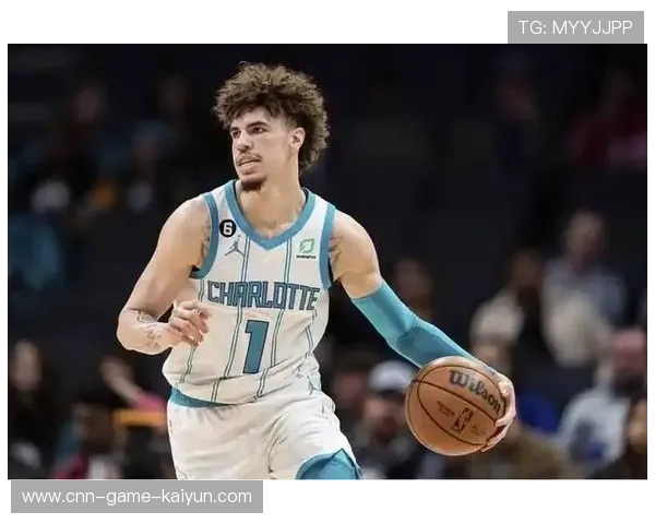 拉梅洛助攻点燃全队,黄蜂比赛进入高潮