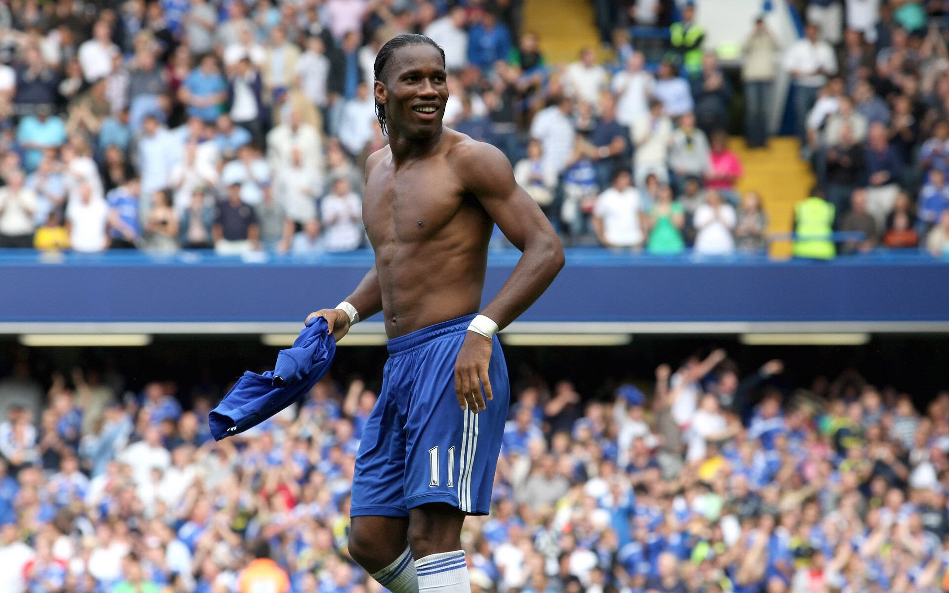 世界杯之后：摩洛哥队回国 被王宫以最高礼仪接见